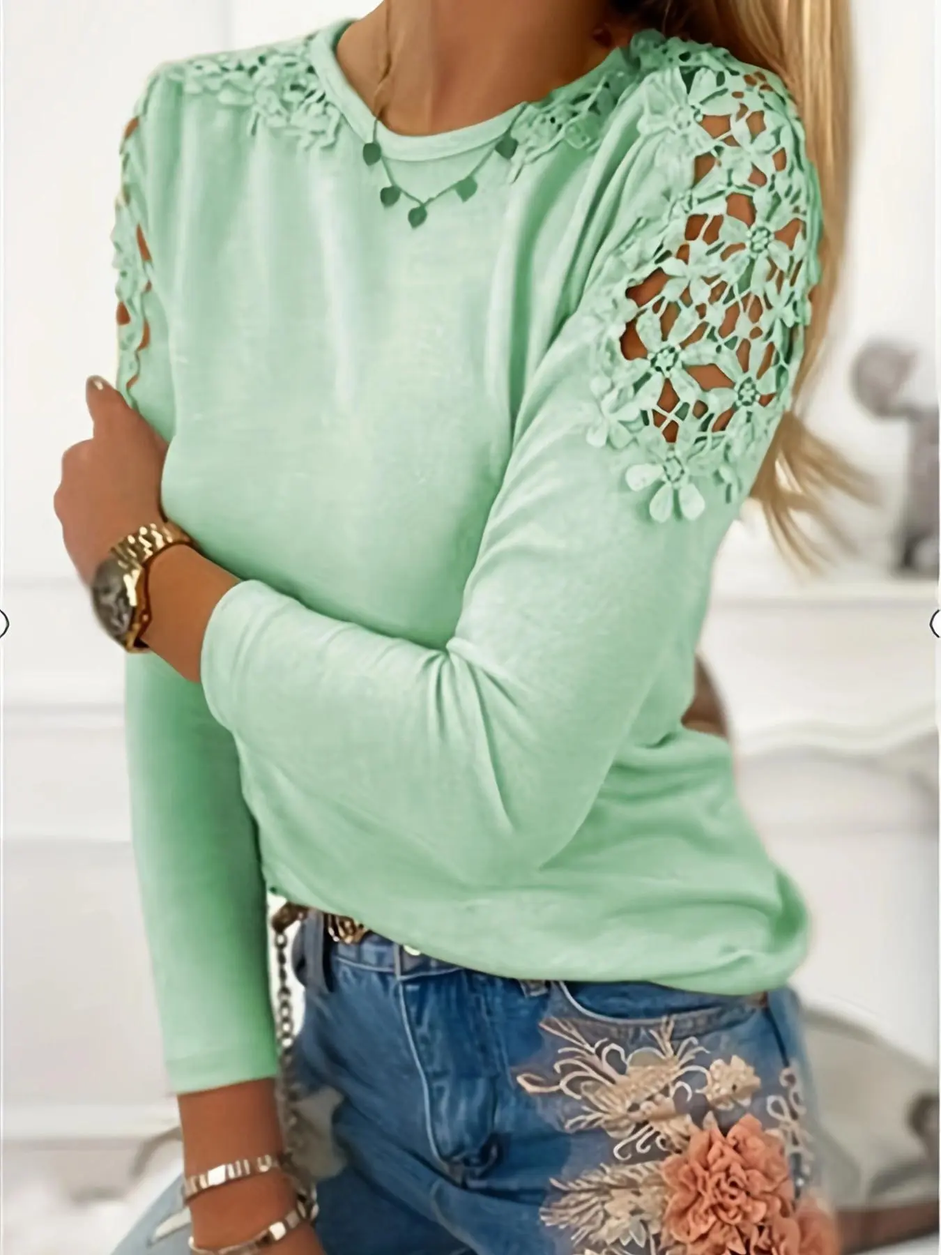 Women's Plain Hollow Out Flower Decor Regular Sleeve Tee, Elegant Long Sleeve Round Neck Top for Spring & Fall, Ladies Clothes for Daily Wear, Cute Fits