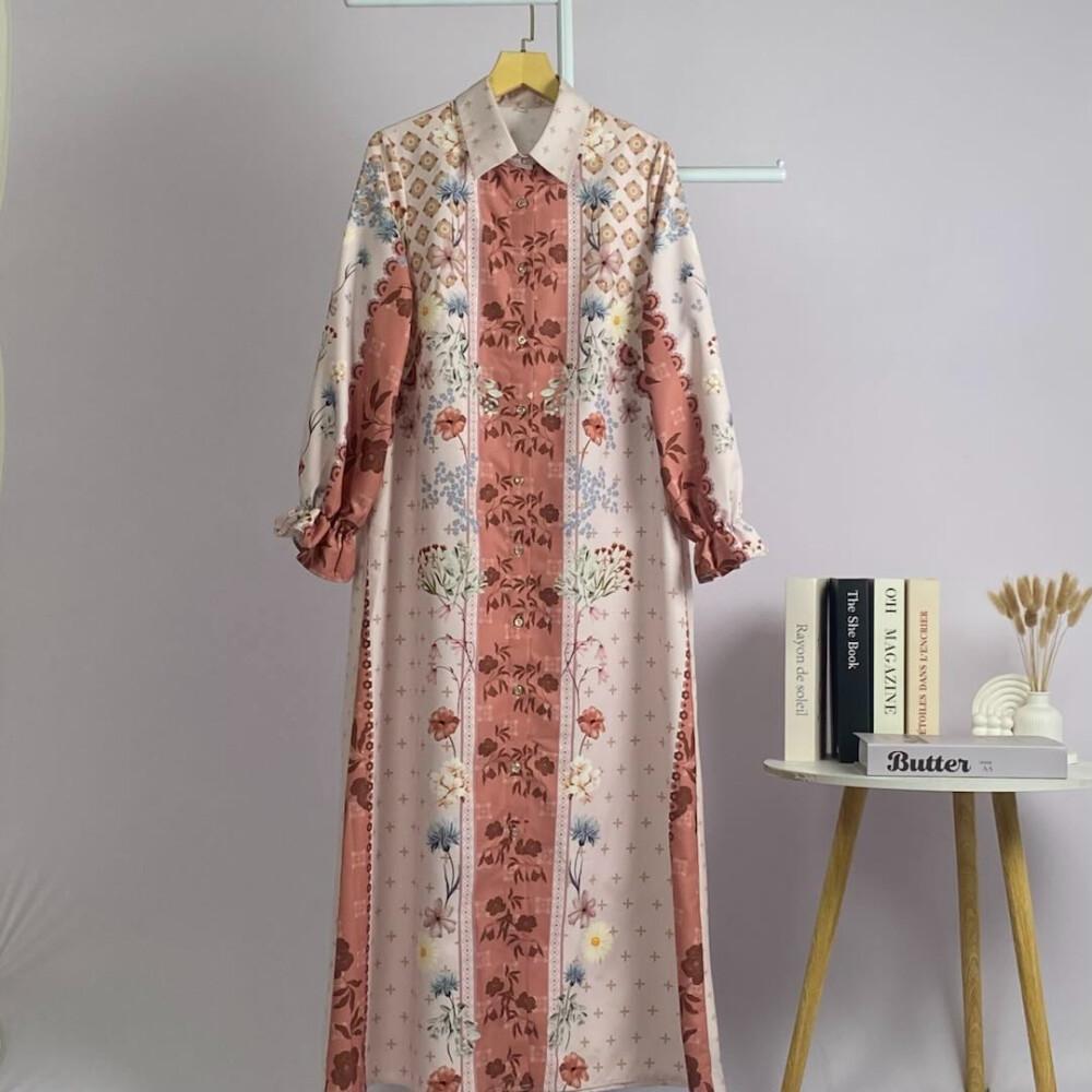 Asaya Gaun elegan dengan motif posisi mode lengan panjang