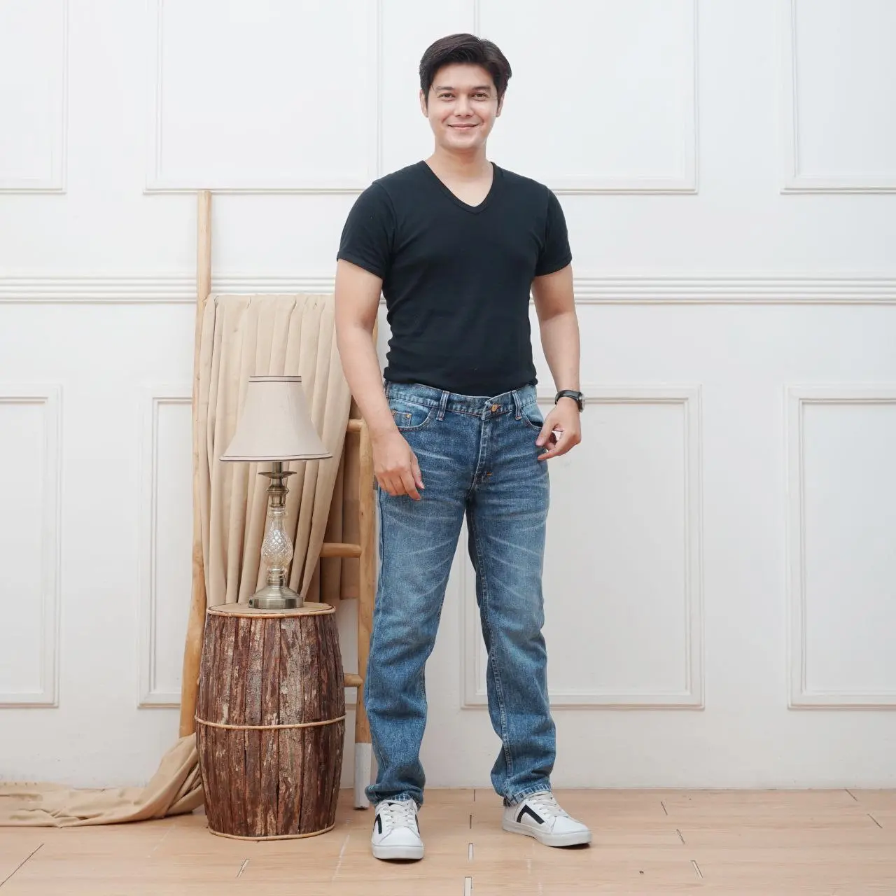 CELANA PANJANG JEANS PRIA STANDAR WHISKER SNOW Jeans Panjang