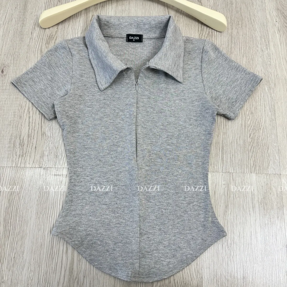 [MÀU MỚI 2026] Áo thun nữ cổ bẻ phối dây kéo ôm dáng vải cotton mịn DAZZI Polo Women A022 | BigBuy360 - bigbuy360.vn