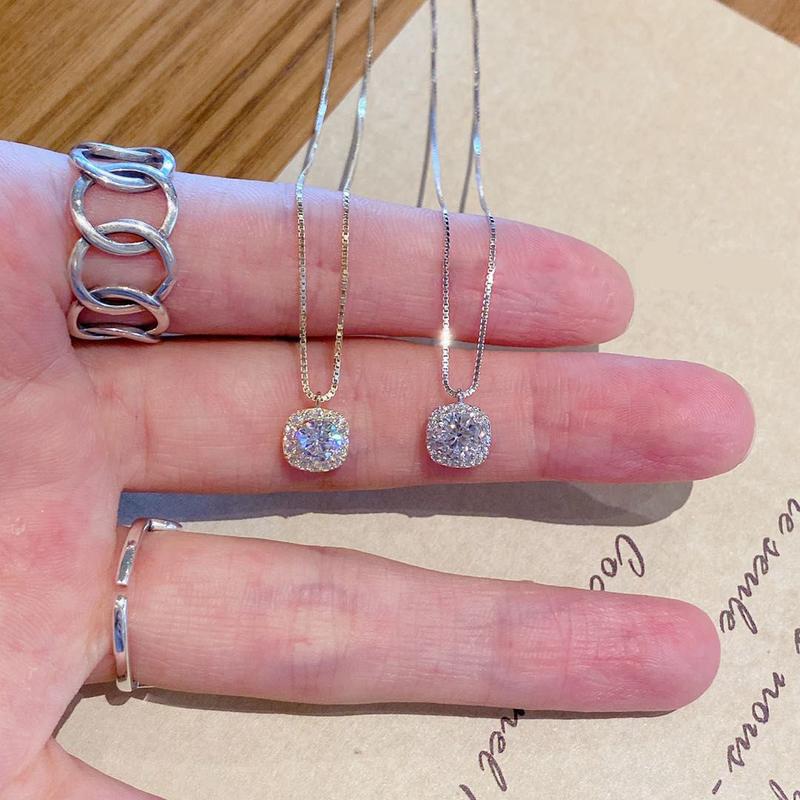Product Introduction of Gold Live 18K top gifter Jewelry Fashion Wedding Gold Plated Small Square Diamond Flash Diamond Clavicle Necklace Pendant 2