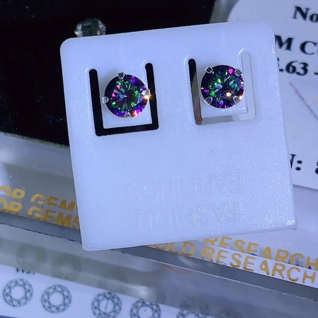 (Giá rẻ dùng thử )Hoa tai nụ Bạc S925 đính kim cương nhân tạo thuỵ sĩ ánh 7 màu titan 9A 58 giác  Moissanite Artificial Gemstone Earrings
