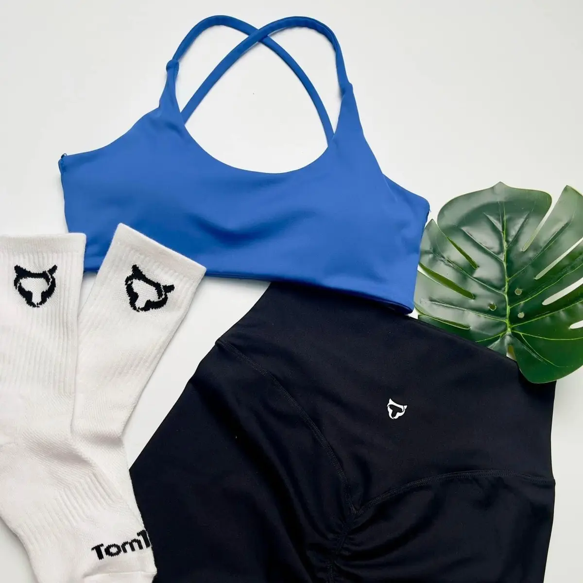 Áo Bra line Tomtigre , Áo thể thao chất nylon cao cấp , co giãn sẵn đệm mút dày dặn " HANDII" Tập Gym Yoga Sport Tập Yoga Tập Thể Dục