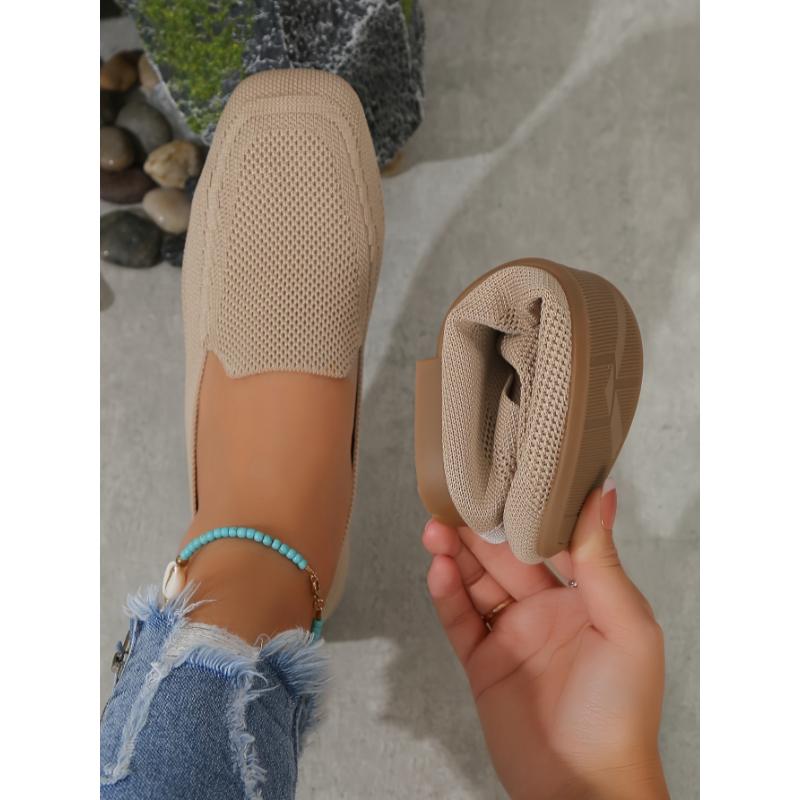 Product Introduction of Women's flat shoes with one strap, breathable square head large size wide foot shoes, casual and light walking shoes for all seasons 39