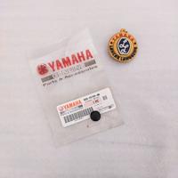 Gambar KARET TUTUP BOX BAGASI NMAX / AEROX / KARET TUTUP BATOK BELAKANG F1ZR ORIGINAL YAMAHA 4US-F6199-00 dari Yamaha Lancar Langgeng Kab. Banjarnegara 2 Tokopedia