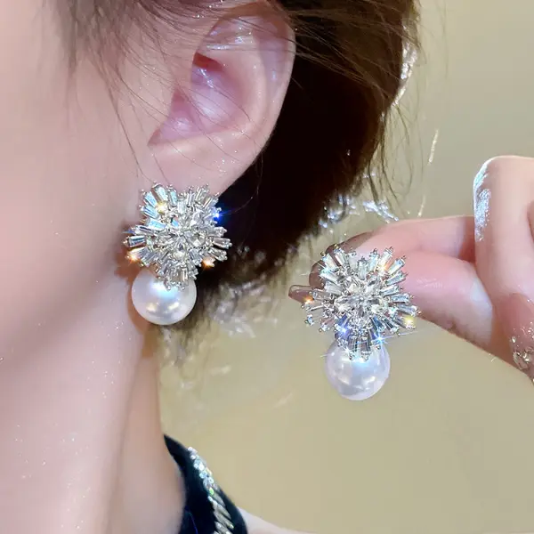 Hoa Tai Ngọc Trai, Dát Kim Cương, Cá Nhân Hóa, Thời Trang Cao Cấp, Bông Tai Đinh tán Thiết Kế Độc Đáo Cho Nữ, Bông Tuyết Nhấp Nháy