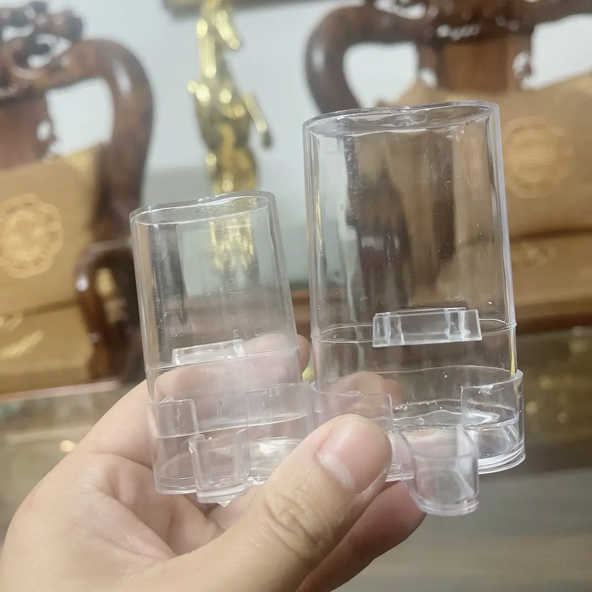 Cóng Nhựa Meka Đựng Cám ,Đựng Nước Cho Chim Cảnh