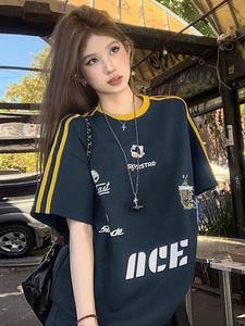 女性のためのストリートスタイルのレタープリントカラーブロックTシャツ、夏のゆったりとした半袖トップ、カジュアルフィットのファブリックシャツ