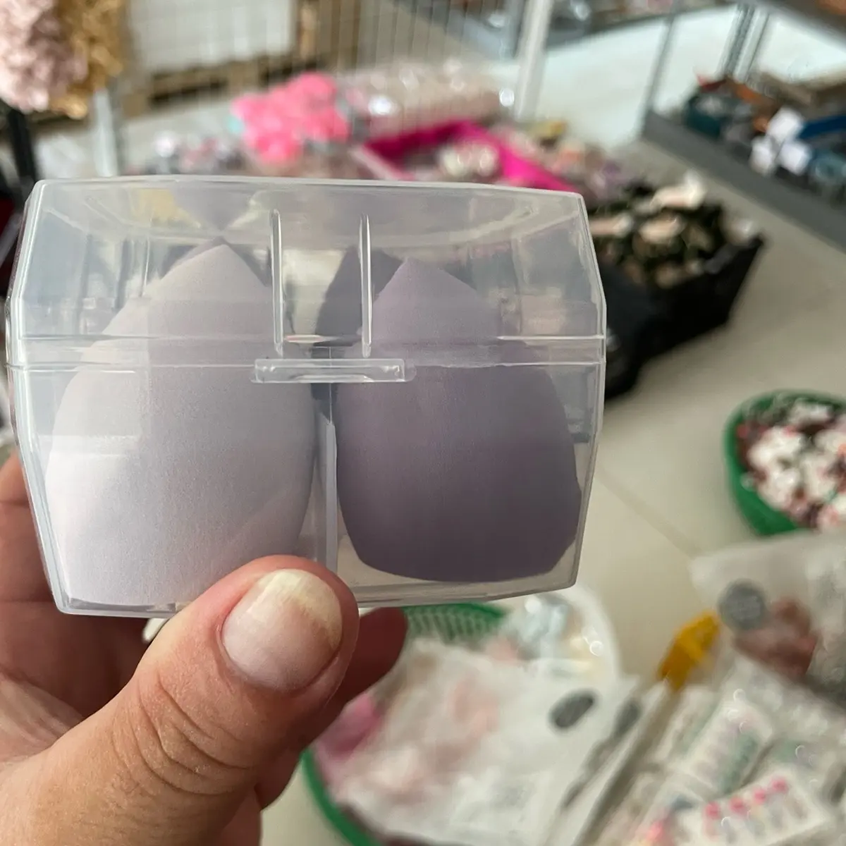 Mút trang điểm mũi nhọn hộp 4 mút