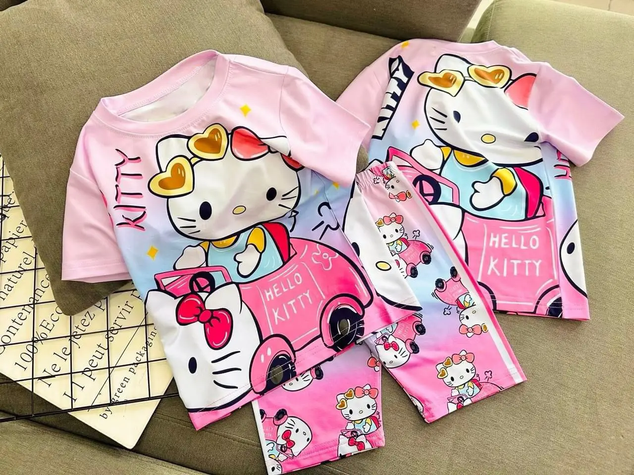 (8-40Kg)Bộ Quần Áo kuromi,Labubu,pony,gấu dâu,elsa in hình 3D cho Bé Gái chất liệu THUN LẠNH,thấm hút mồ hôi -quần áo cho bé mặc ở nhà Đi học Đi chơi BGL05 Sandal Dép Sandal Dép Sandal#labubu#kuromi#melody#capypara#begai quần  áo sét  áo