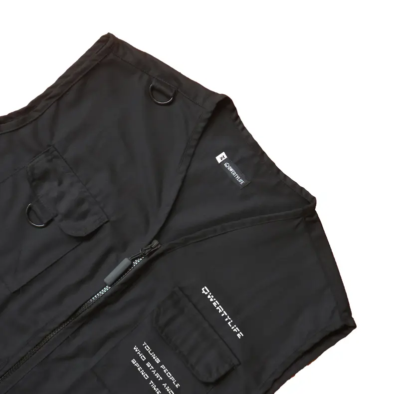 Qwertylife - Vest Black  First 2