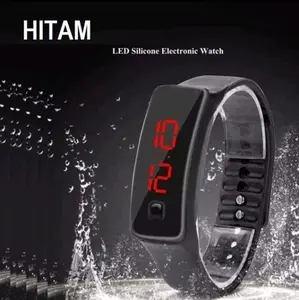 jam tangan rubber digital led jam tangan gelang sport Olahraga Digital Santai Kemewahan Bercahaya Tahan air Watches Elegan Aksesoris