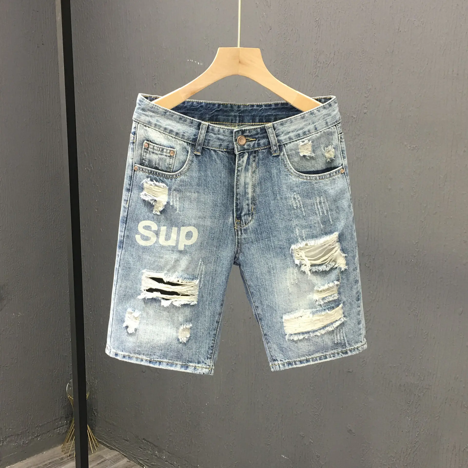 Quần Short Denim Rách, Thương Hiệu Hợp Xu Hướng Phổ Biến Của Nam Giới, Phong Cách Ins, Quần Trung Bình Người Ăn Xin Thường Ngày Hàng Mới Về Mùa Hè, Có Bốn Hoặc Năm Quần