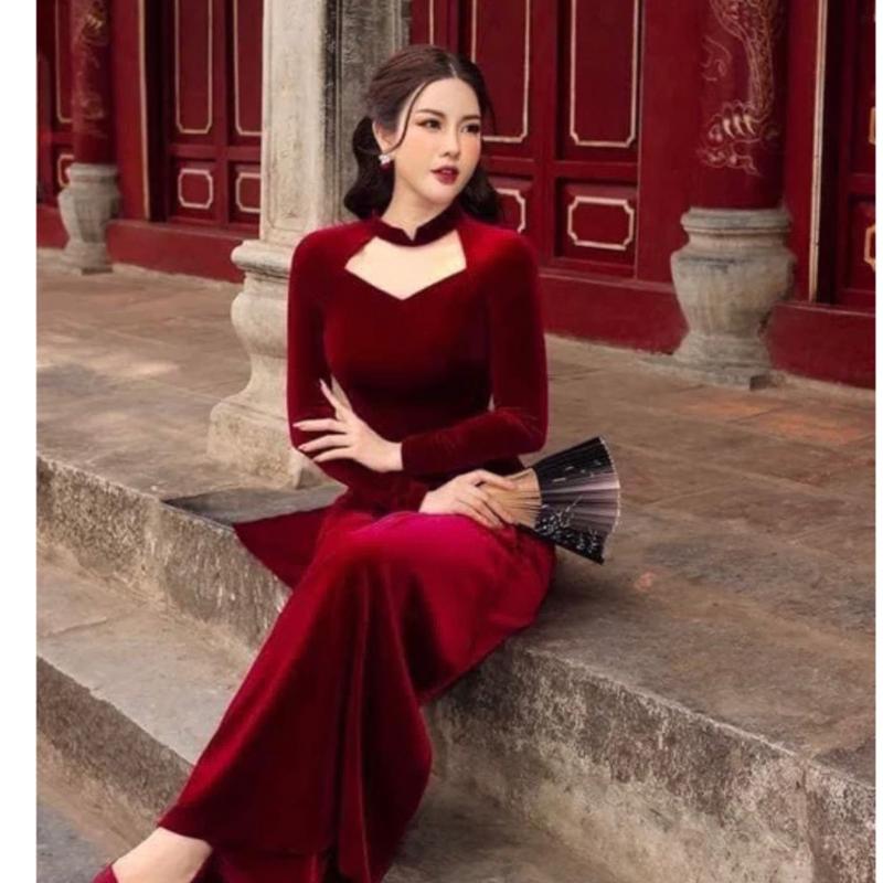 Áo dài nhung khoét cổ tim màu Đỏ Đô dáng truyền thống kèm quần lụa 1
