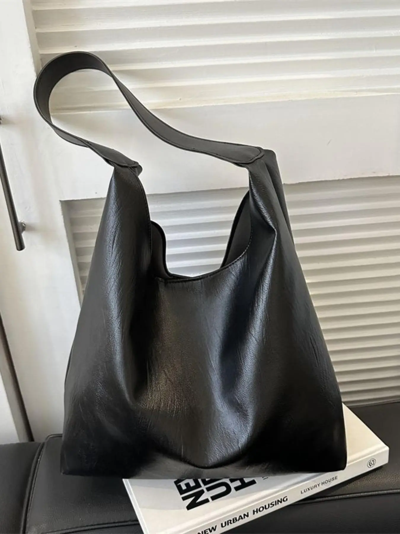 Women's Solid Color Simple Shoulder Bag, Fashionable Lux Bag, Large Capacity Underarm Bag for Work & Daily Use, Vintage Casual Matching Commuter Bag