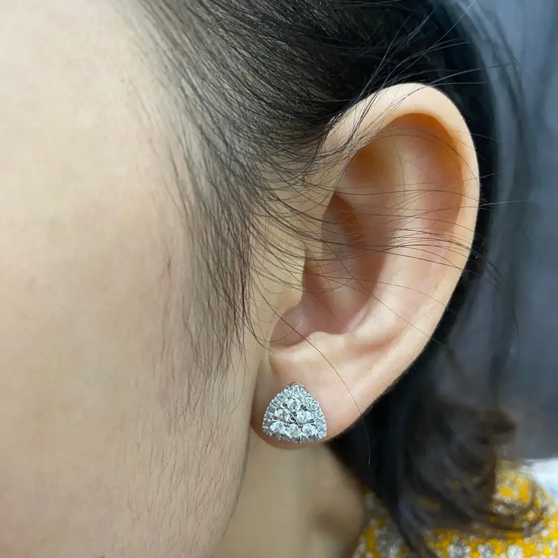 ANTING EMAS PUTIH750 NATURAL BERLIAN EROPA 0,74ct/48pcs NA330 1