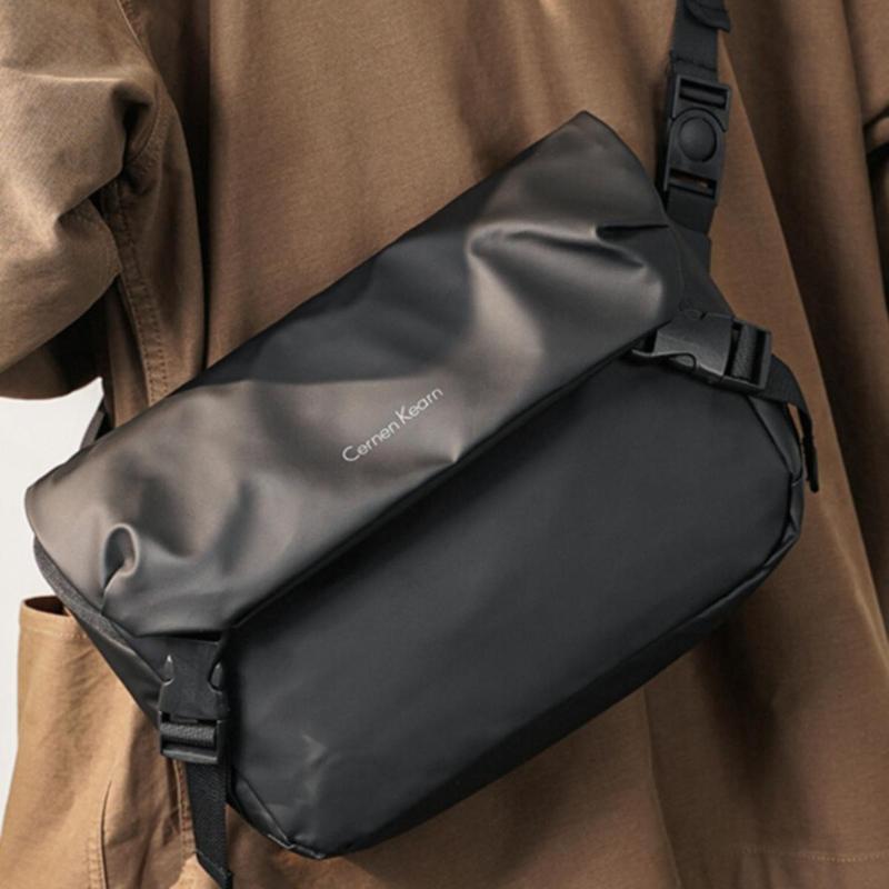 [Man studio] Túi Đeo Chéo Nam, Dễ Dàng Phối Đồ,  Hàng Chính Ngạch Chất Lượng Không Cần bàn túi  đeo Bag Đeo Vai 1