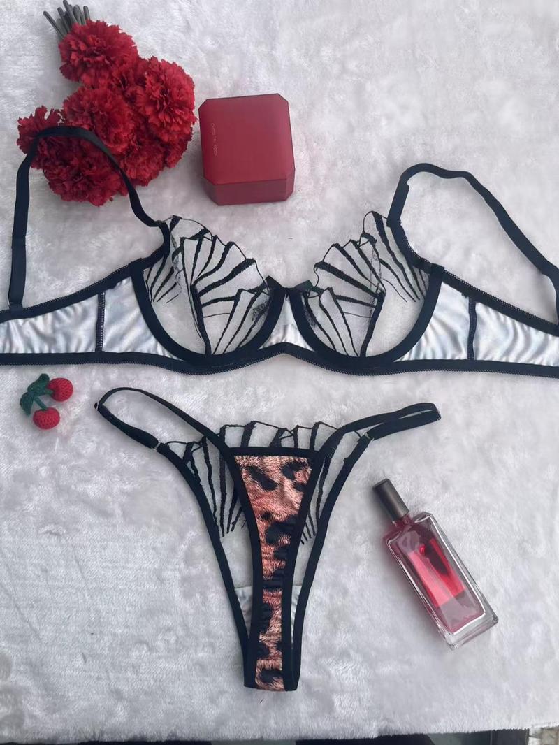 Product Introduction of Women's Leopard Print Sheer Bra & Panty Two-piece Set, Adjustable Strap Bra & Panty, Lingerie Set for Women 2