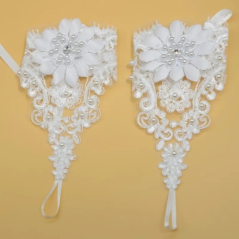 3pcs Romantic Pearl & Lace Bridal Gloves - Adjustable Hook Finger Design with Elegant Floral Patterns, Ideal for Weddings Valentine's Day Gift Girlfriend or Bride, Bridesmaid Gifts 3