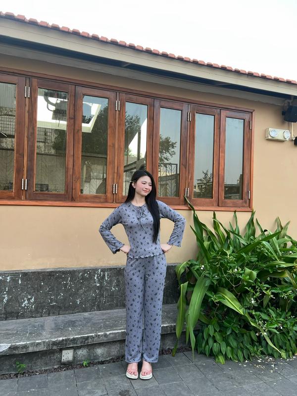 SET THUN GÂN TĂM LẠNH ÁO CỔ TRÒN TAY DÀI MIX QUẦN DÀI ỐNG SUÔNG Chất Liệu Mềm Mịn Co Giãn Thoải Mái Size 45-68kg Phù Hợp Mặc Nhà Và Đi Chơi