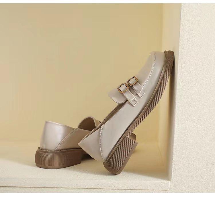 Product Introduction of Yue Chen Loafers Women's 2024 New Spring and Autumn British Style Black Low Heel Leather Shoe Soft Leather JK Pumps Spring 25