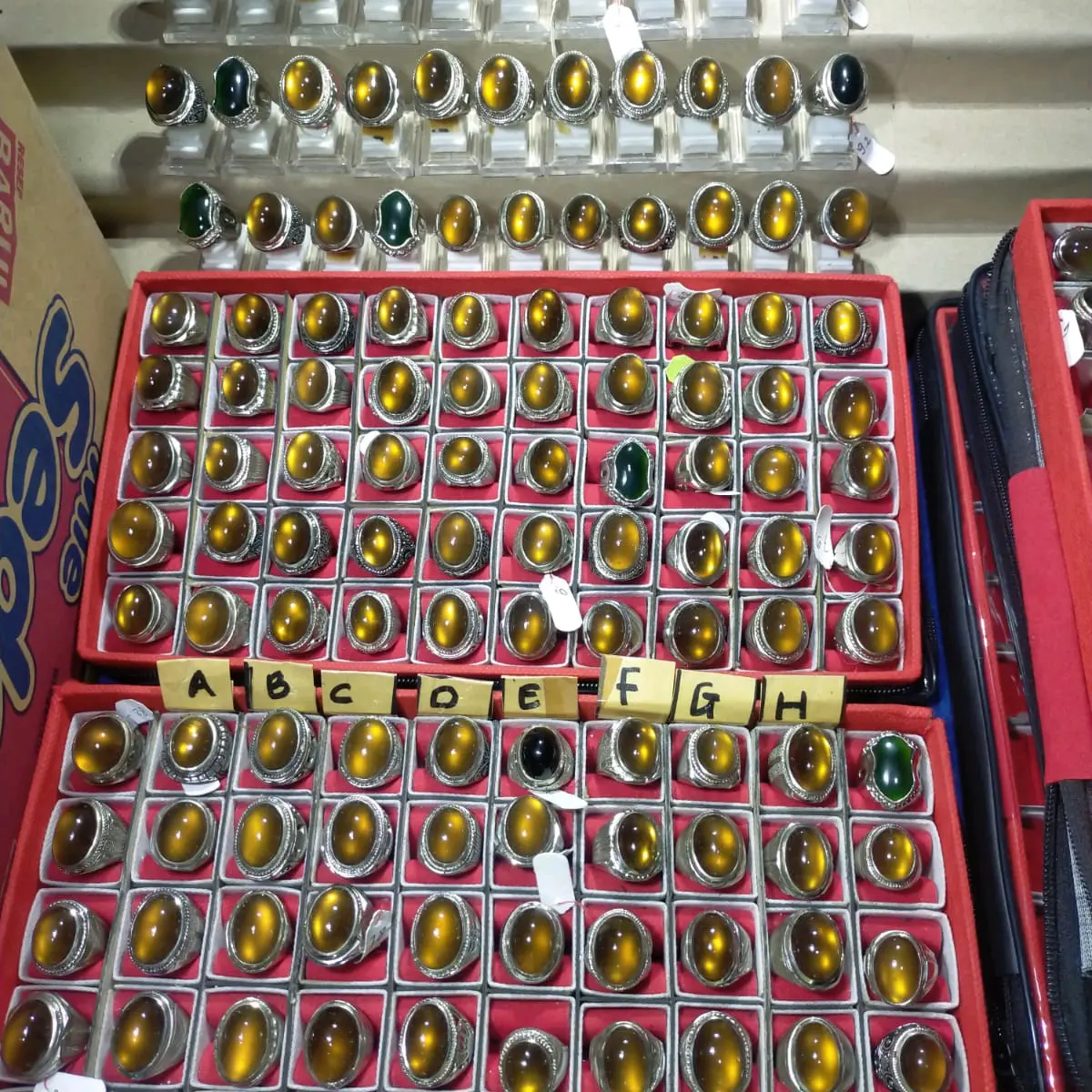 perhiasan cincin Laki-laki