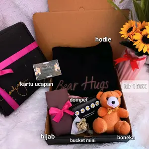 KADO CEWEK GIFT BOX LENGKAP TAS DAN HODIE CEWEK Hadiah