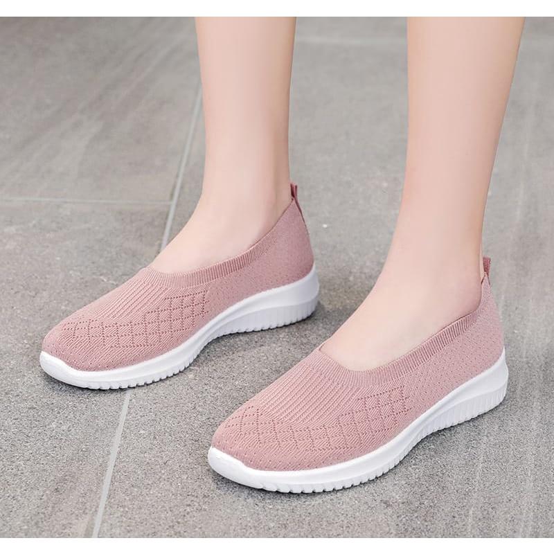 LVR LV0109 Sepatu Sneakers Wanita Sepatu Sport Slip On Fashion Casual 1