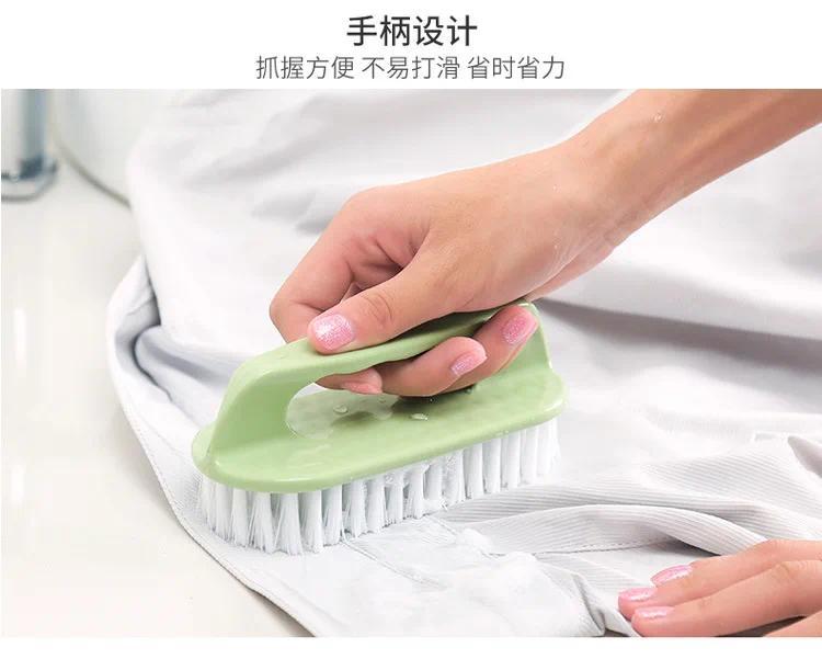 Product Introduction of Plastic Soft Wool Laundry Brush Multi-functional Household Cleaning Brush Ground Stall with Handle Laundry Brush 18