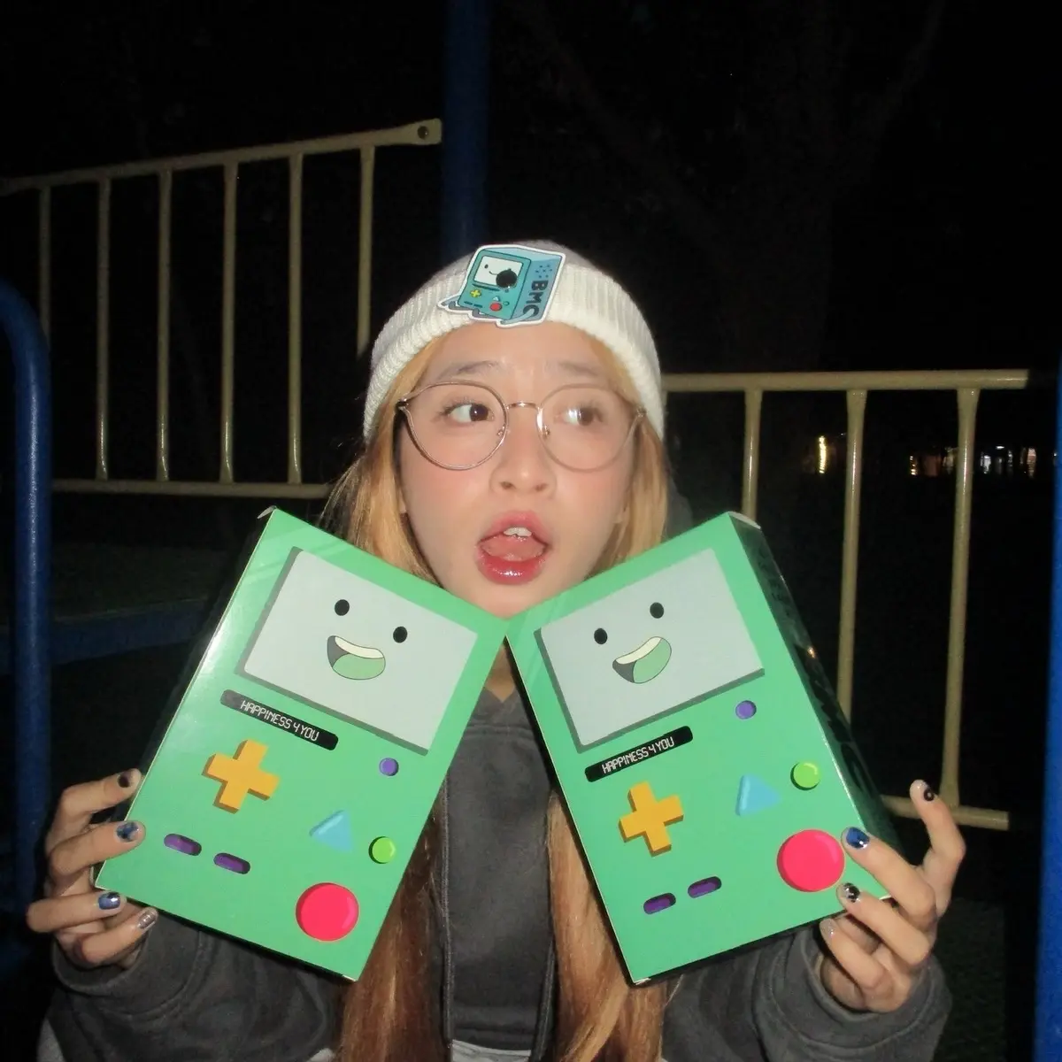 Mũ Len Nin Studio ' BMO ' 2024 ( Đã Kèm Pin BMO )