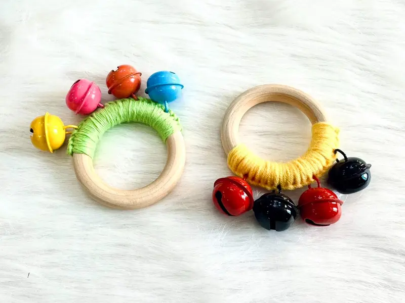 Vòng gỗ lục lạc/Vòng gỗ tai thỏ- Món đồ chơi luyện phản xạ cho bé sơ sinh của bạn Toys Voi Heo Heo 5
