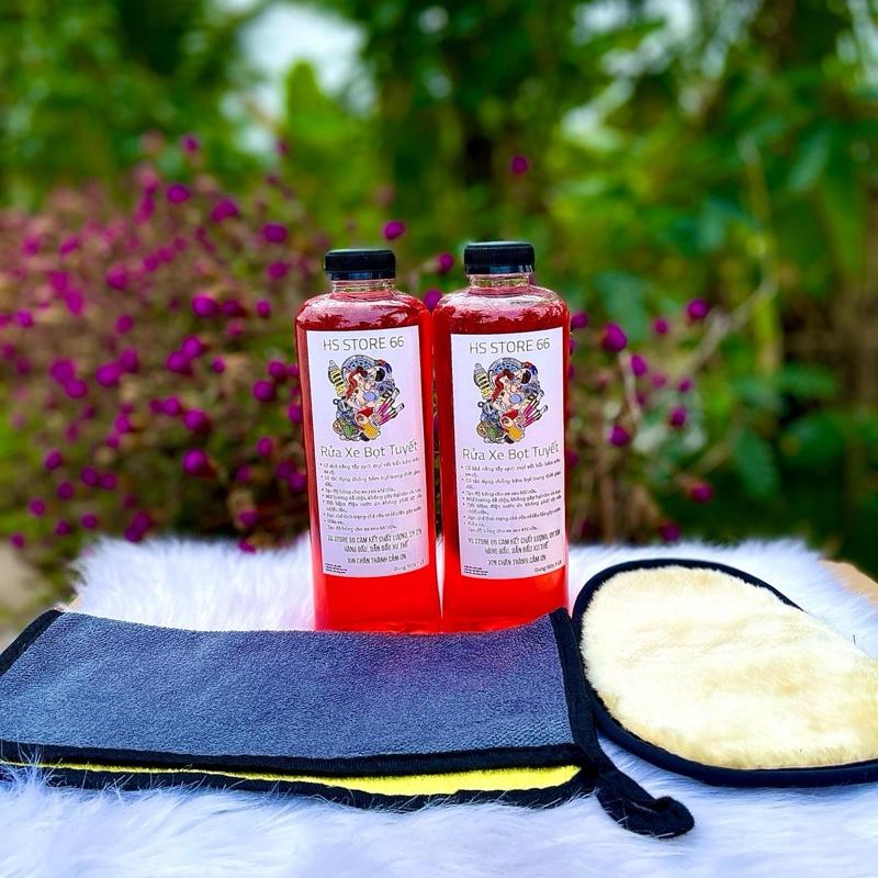 Combo Rửa Xe 4 Món: 2 Chai Xà Bông Bọt Tuyết Không Hại Da Tay & Bao Tay Lông Cù
