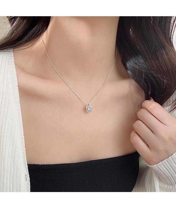 Product Introduction of Dây chuyền nữ Bống Bạc, vòng cổ bạc xi vàng trắng mặt vuông tiểu thư xinh xắn DC4.13 4