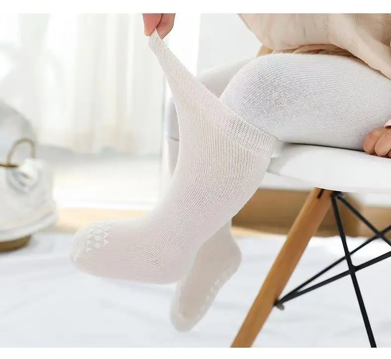 Tất cho bé vớ cho bé loại dày lót lông cao cổ chống trơn rất ấm áp , phù hợp rét đại hàn từ 0-3 tuổi,len dầy mịn - TL, 2