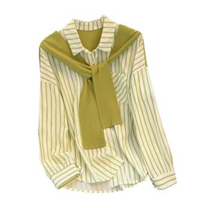 เสื้อเชิ้ต ลายทางแนวตั้ง ปลอม สองชิ้น สำหรับผู้หญิง ฤดูใบไม้ร่วง มาใหม่ ทรงหลวม คอปก ดีไซน์ไม่ซ้ำใคร เสื้อแขนยาว อินเทรนด์