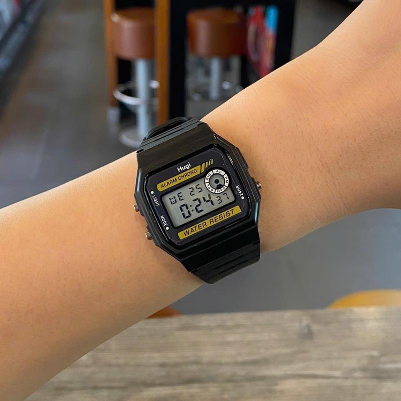  Hugi Đồng Hồ Thể Thao H94 Chống Nước 3ATM Chống Xước Unisex Size 34mm EL Backlight Auto Calendar Pin CR2016 