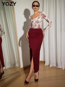 YOZY Women's All Over Print Bodysuit & Split Hem Skirt Two-piece Set, Long Sleeve Sweetheart Neck Bodysuit & Ruched Skirt, Ladies Clothes for All Seasons, Fall & Winter Outfits