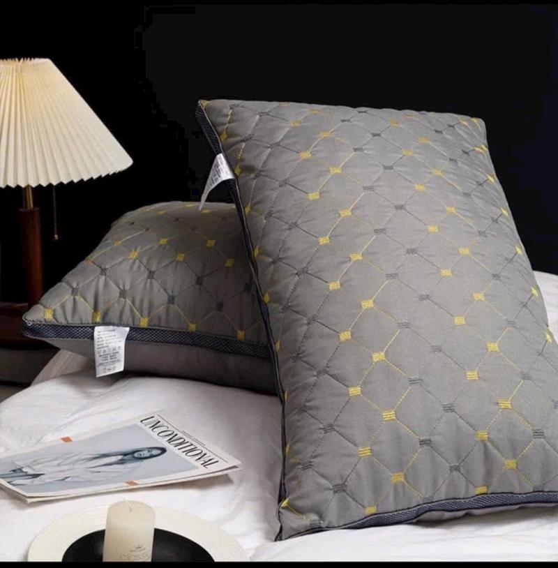 Product Introduction of Gối nằm ki.m cương trần êm ái chất liệu vải băng lạnh mát mẻ dễ chịu 4