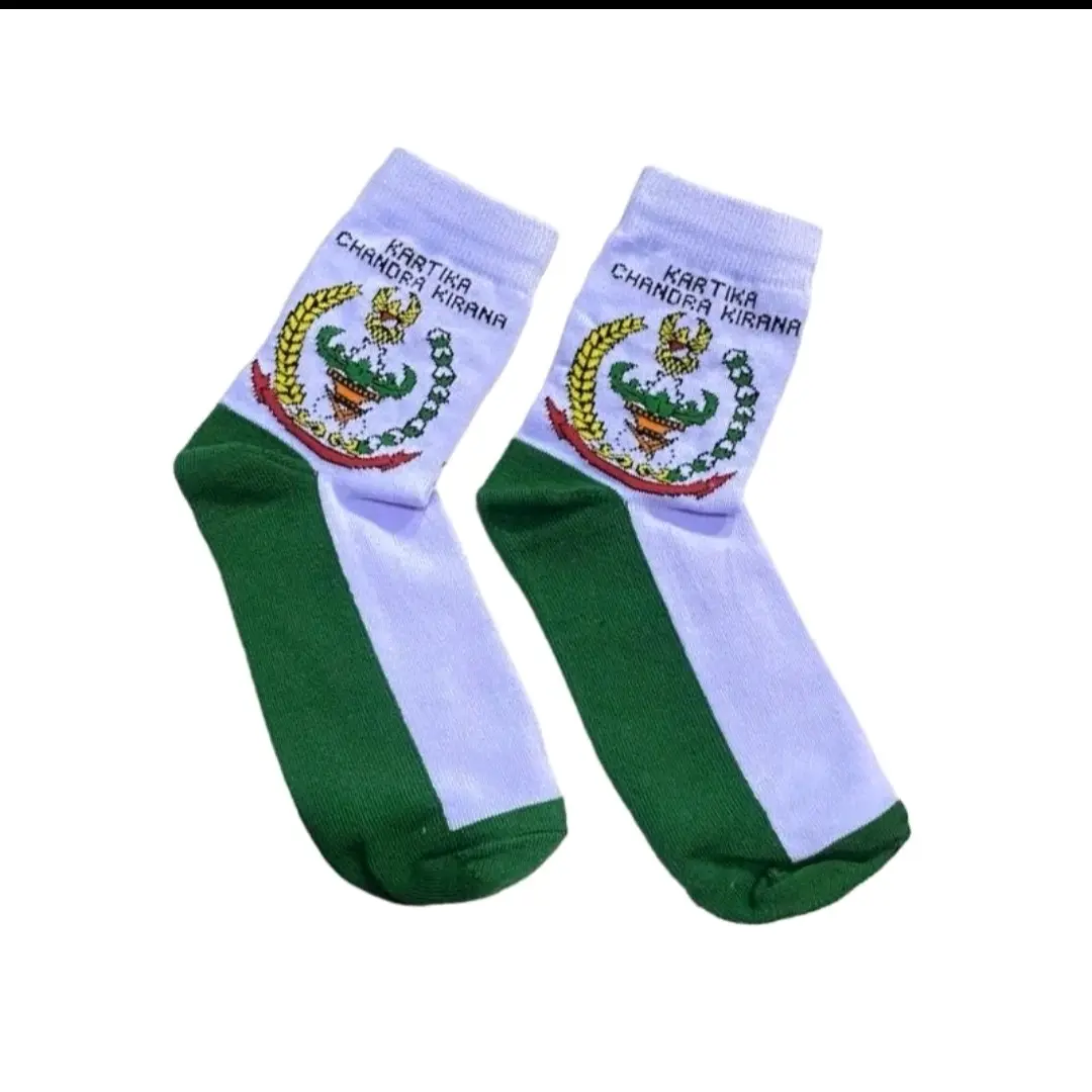 kaos kaki olahraga