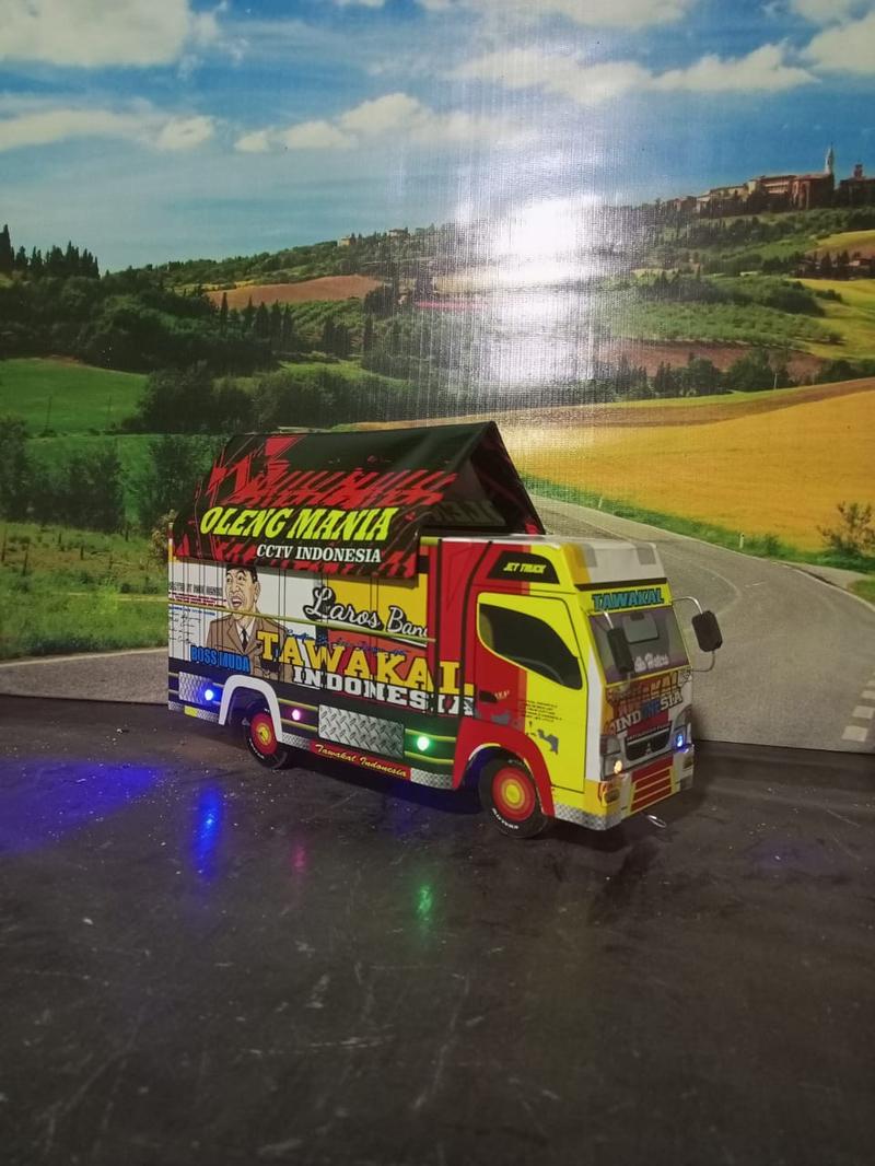 Product Introduction of miniatur truk oleng variasi ampu murah viral Mainan Anak truck 6