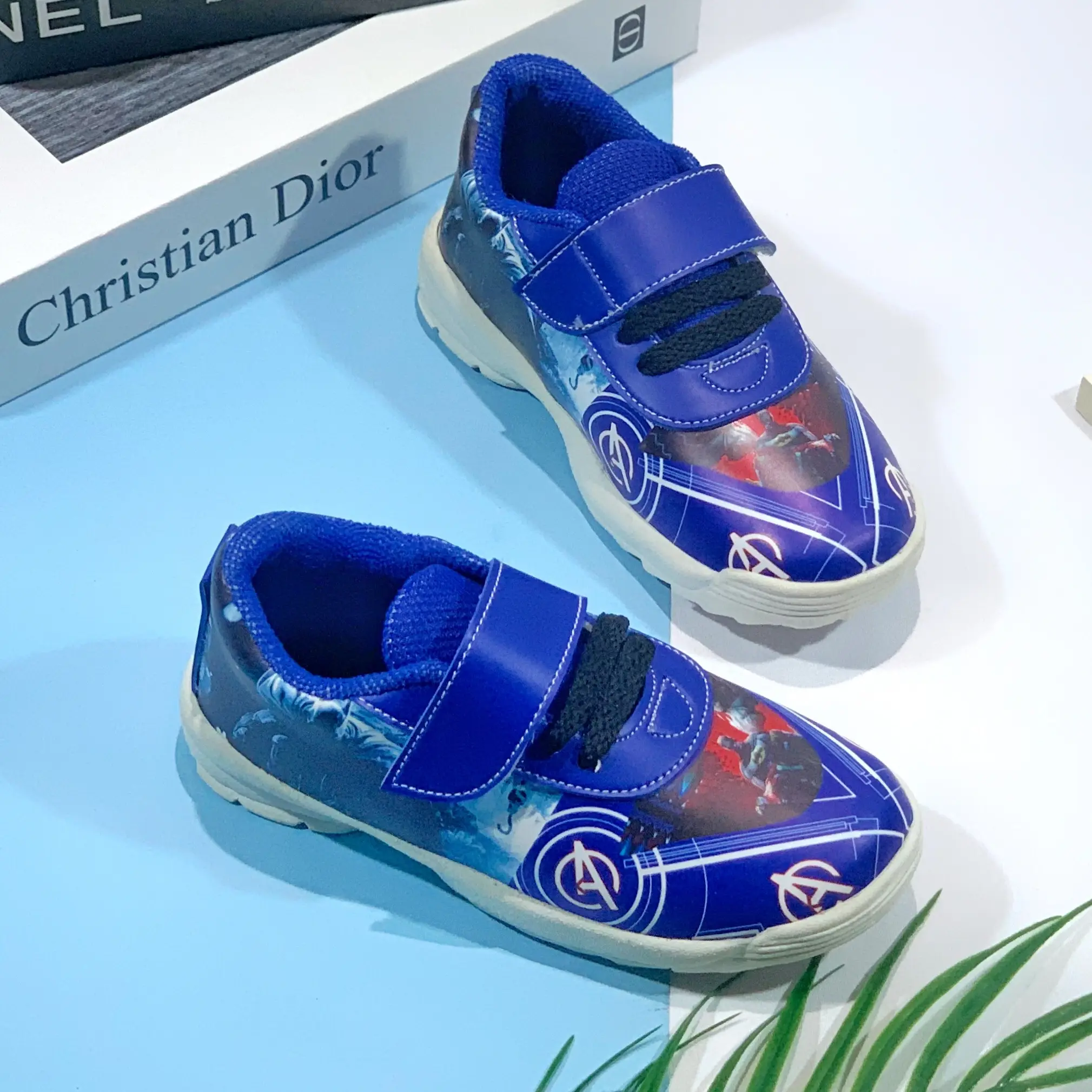 sepatu anak motif batman/ sepatu seneakers/ sepatu anak laki laki  uasia 1-8 tahun/sepatu buat sekolah sd