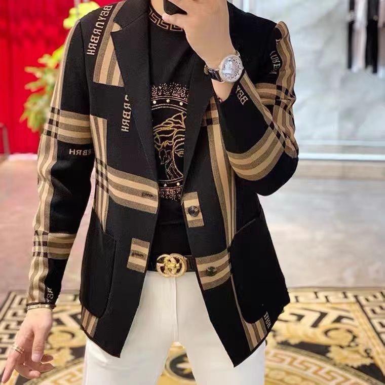 2023 Bộ đồ giải trí cho nam dệt kim Ga châu Âu nhỏ tròn mùa xuân và mùa thu mới kẻ sọc Benxi áo Cardigan Hàn Quốc thời trang 2