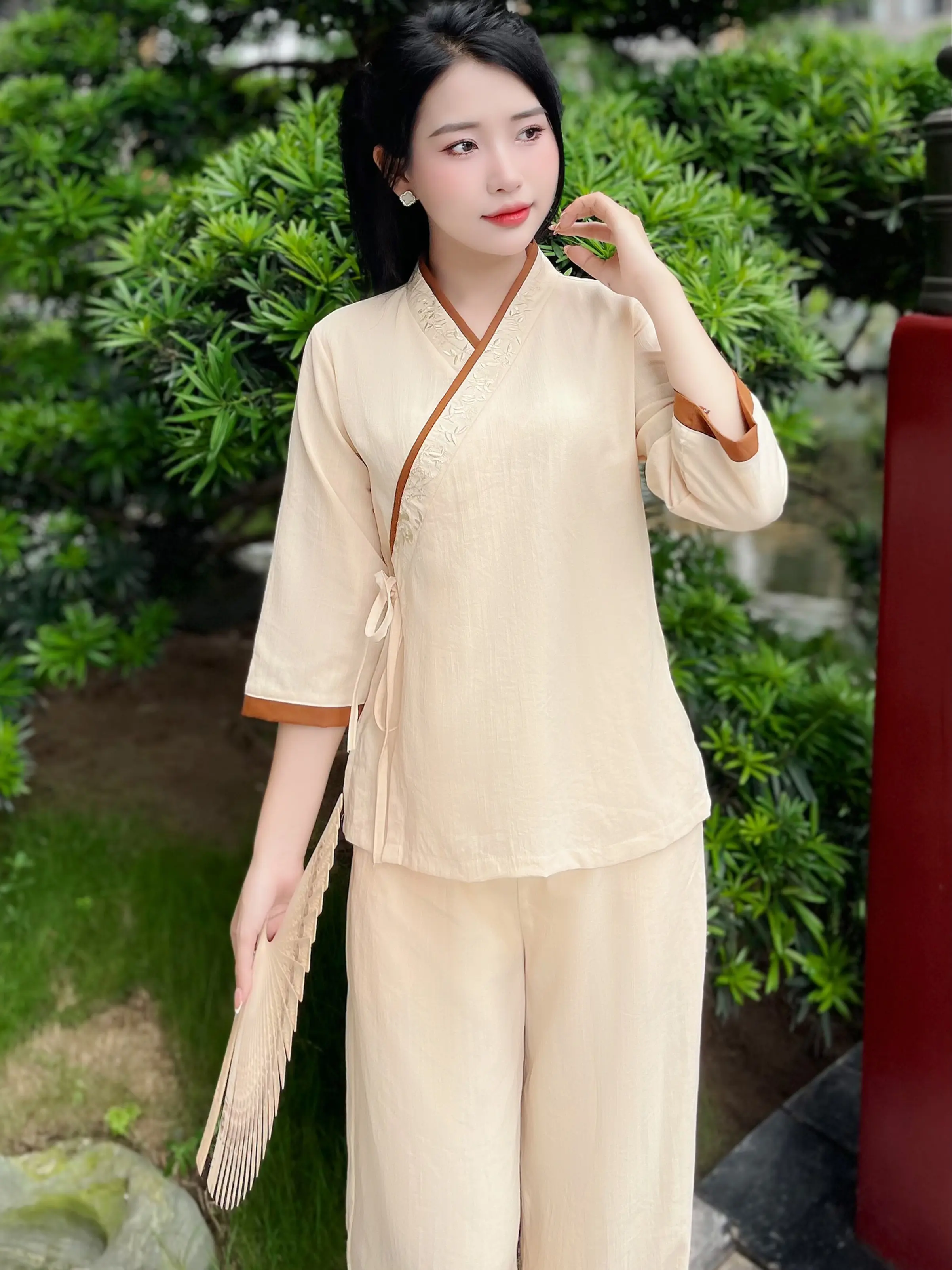 ( Mã A2 ) Pháp phục thêu hoa , chất liệu Linen nhật , không nhăn , đi chơi , đi chùa Voi Nữ