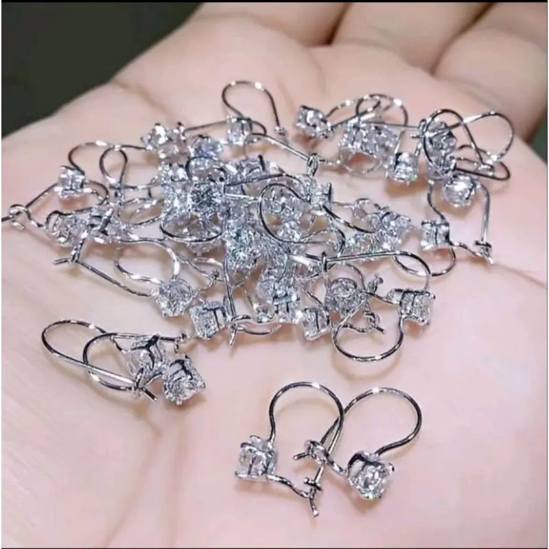 Perhiasan Anting Titanium Wanita Anti Karat queen shop Putih
