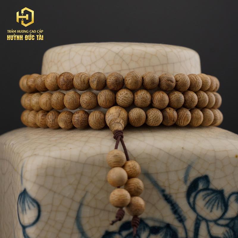 Vòng Trầm Hương 108 Hạt Tự Nhiên Hàng Tốc Phôi Già Sành Dầu