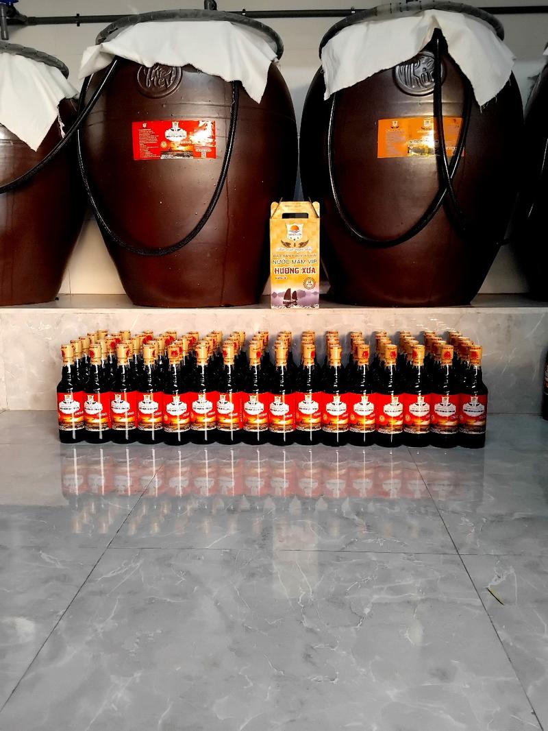 Product Introduction of 1 LÍT NƯỚC MẮM CHẮT CỐT CÁ CƠM ĐEN CÔ ĐẶC 39⁰ ĐẠM " HƯƠNG THƠM NGỌT HẬU  VỊ ,DẦU DINH DƯỠNG .NƯỚC MẮM TRUYỀN THỐNG " ĐẶC SẢN ĐẢO CÁT HẢI. GIA VỊ NƯỚC CHẤM,XỐT NẤU ĂN 6