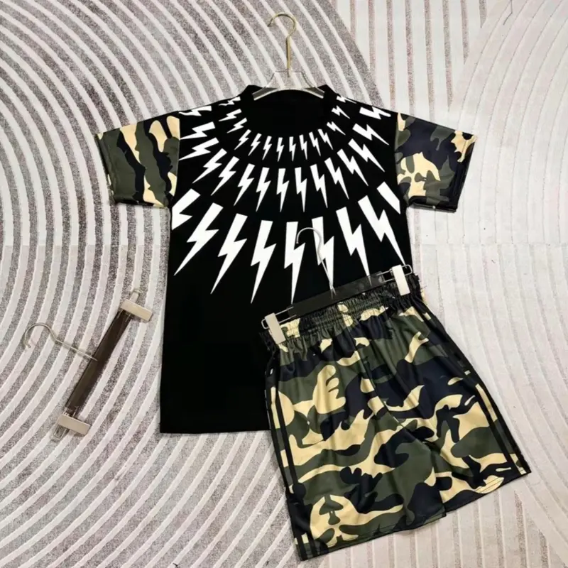 Bộ tia sét tay vằn phối quần bộ đội chất thun lạnh mềm mịn dành cho nam nữ from unisex