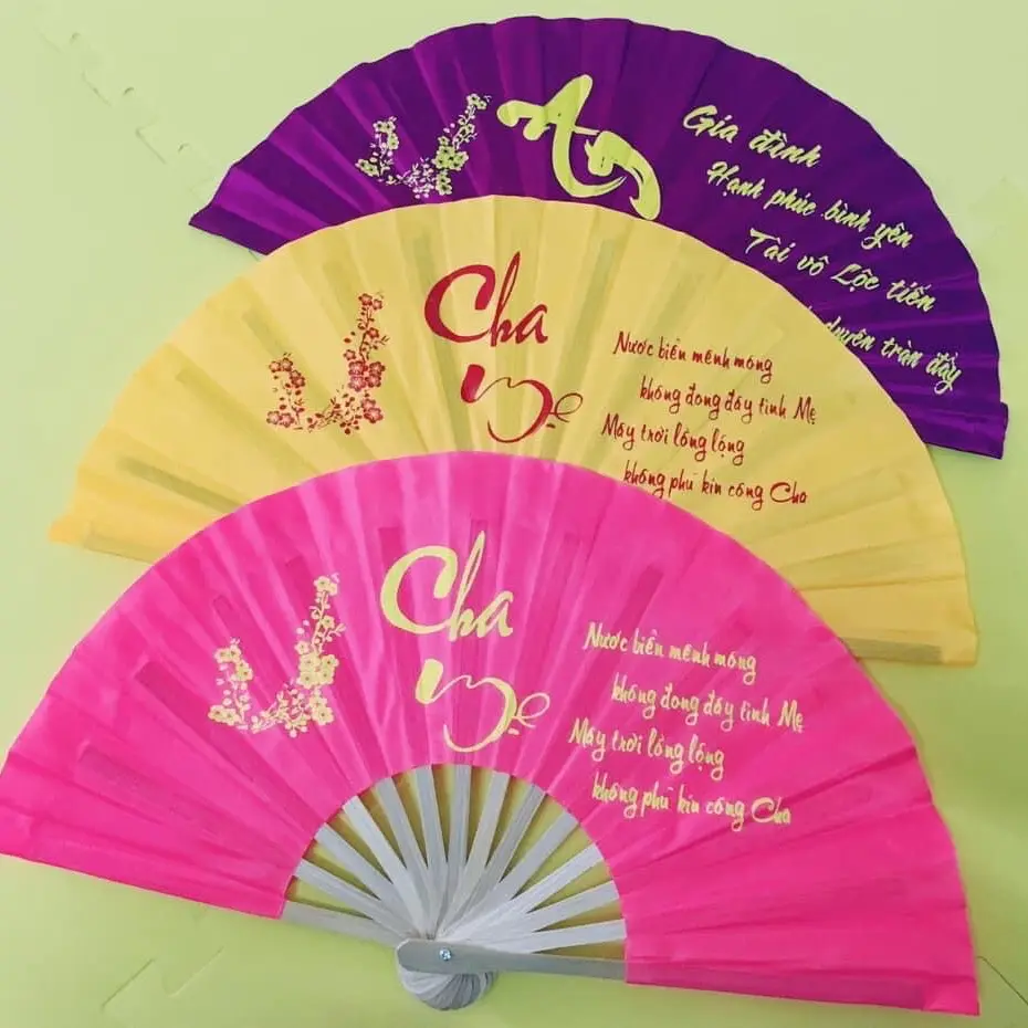 Quạt vải lụa thư pháp