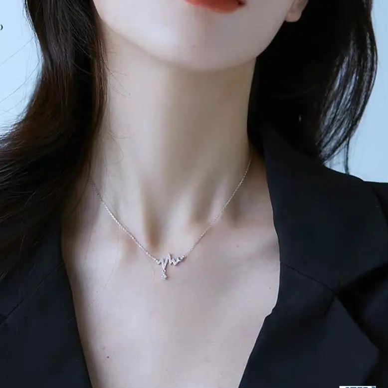 Dây chuyền bạc nữ LoPa dáng nhịp tim nhẹ nhàng sang chảnh điệu đà 3