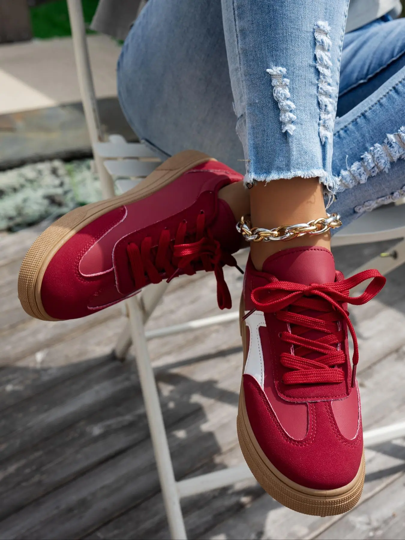 Women's Fashionable Colorblock Lace Up Low Top Sneakers, Casual Comfortable Sports Shoes for Daily Wear, Female All-match Round Toe Shoes for Daily Wear